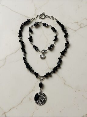 Handcrafted Black Onyx Beaded Pendant Necklace and Bracelet Set for Women